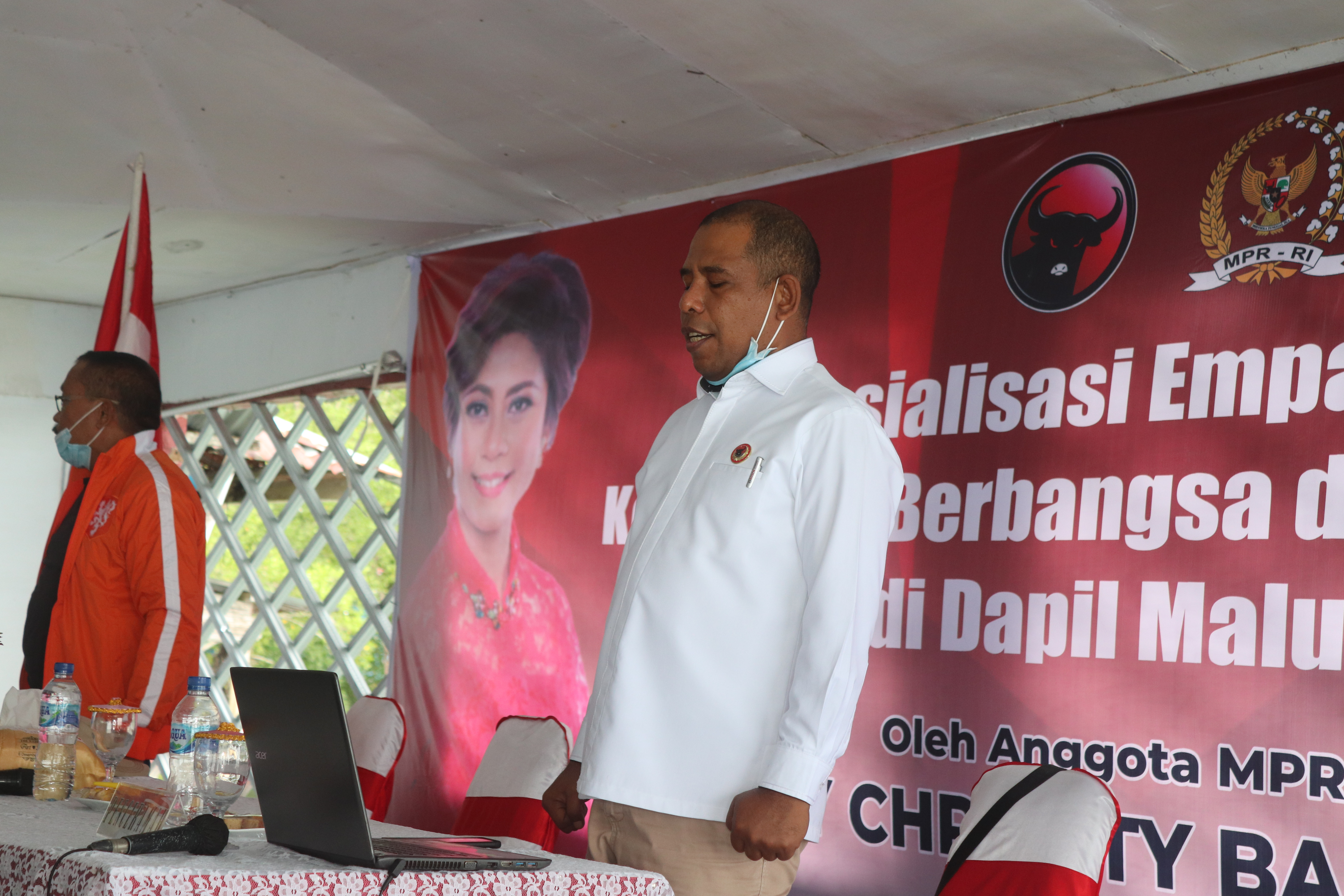 Ketua DPC PDIP Malteng, Zeth Latukarlutu. 